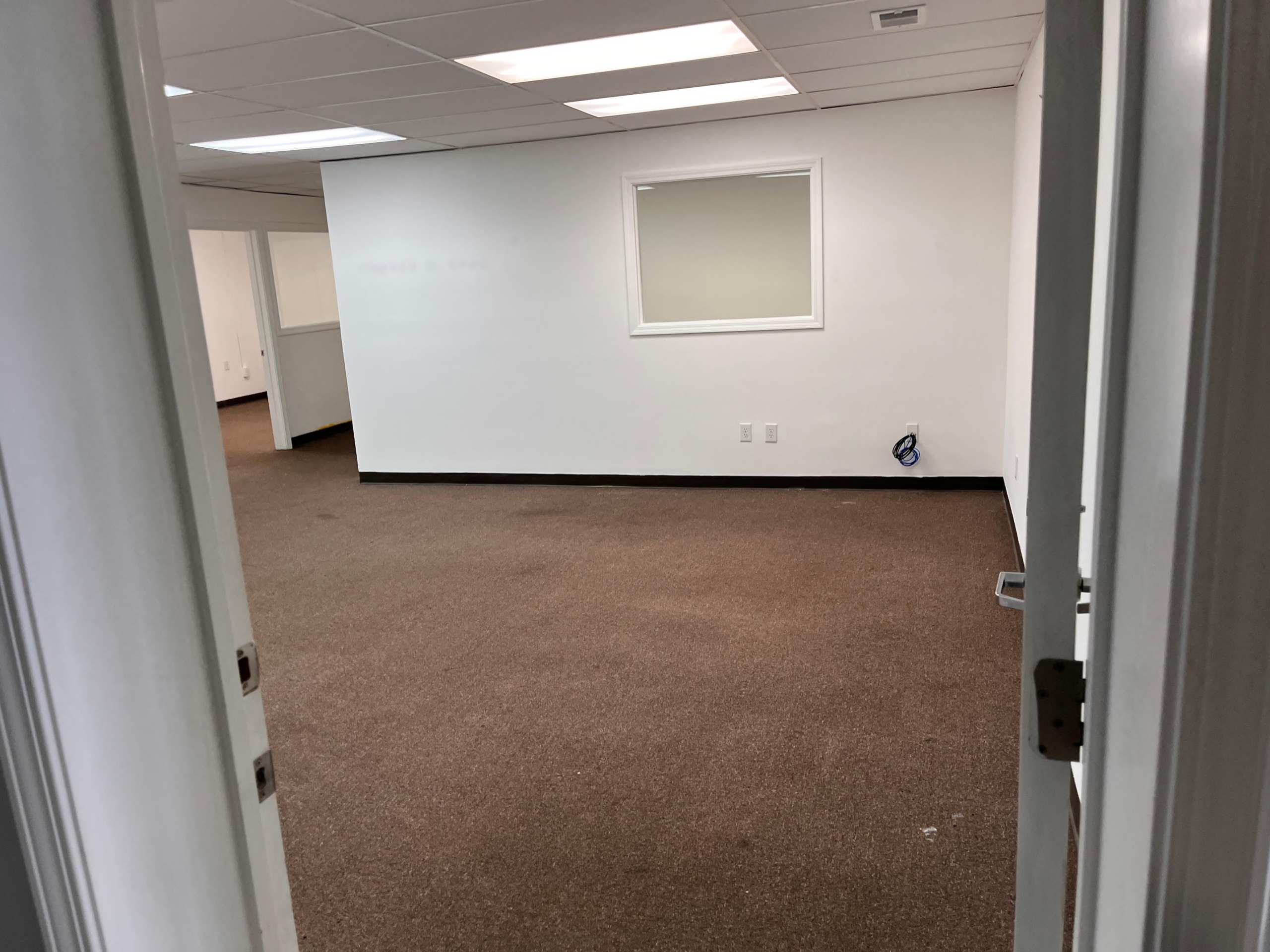 WhatsApp Image 2026-06-25 at 03.35.38 Northeast Indianapolis Professional Office Opportunity