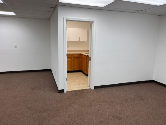 Northeast Indianapolis Professional Office Opportunity